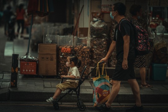 百年杜康铁盒价值揭秘，珍稀藏品的市场新热点